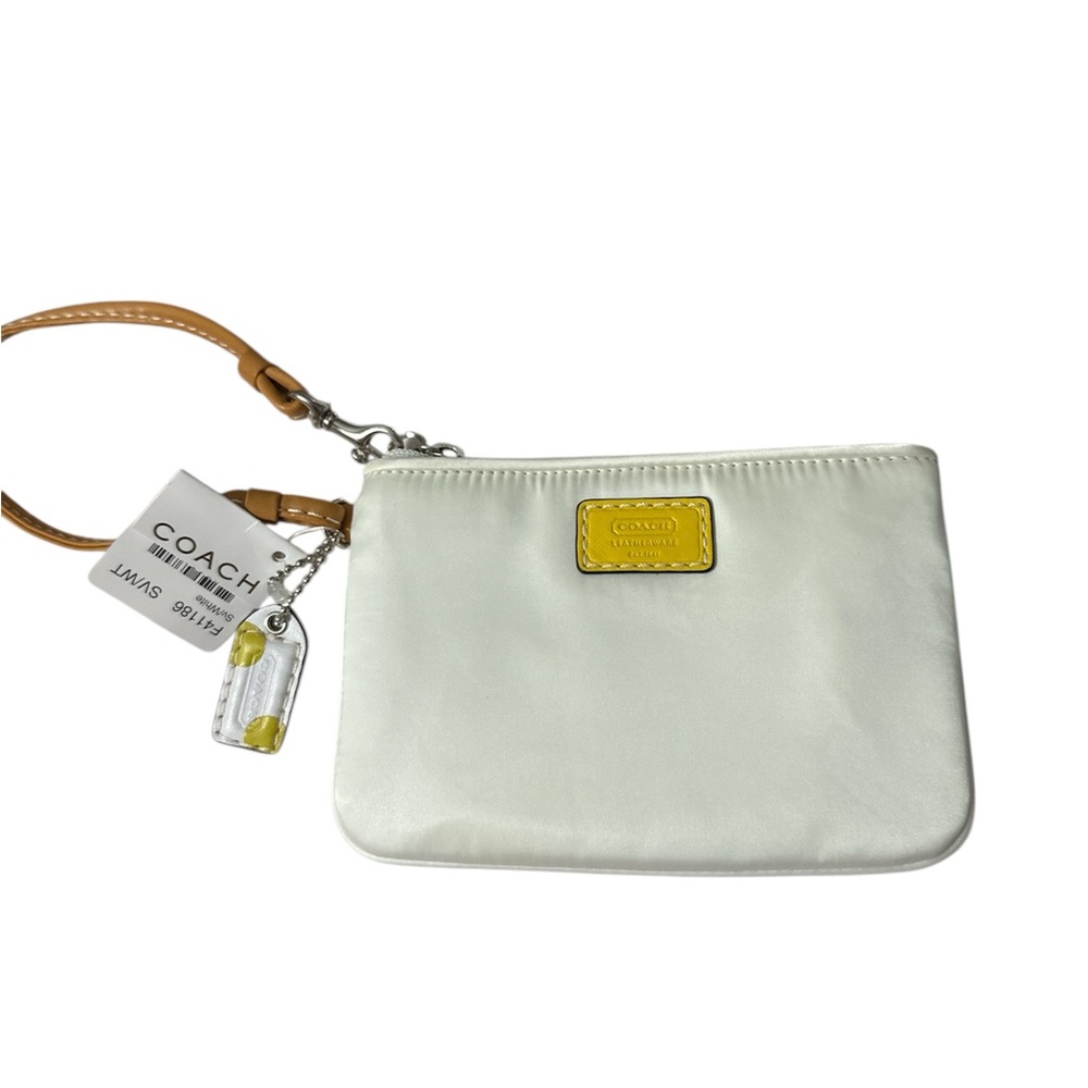 NWT Coach White Wristlet with Gold Accent and Tan Strap tag card nice